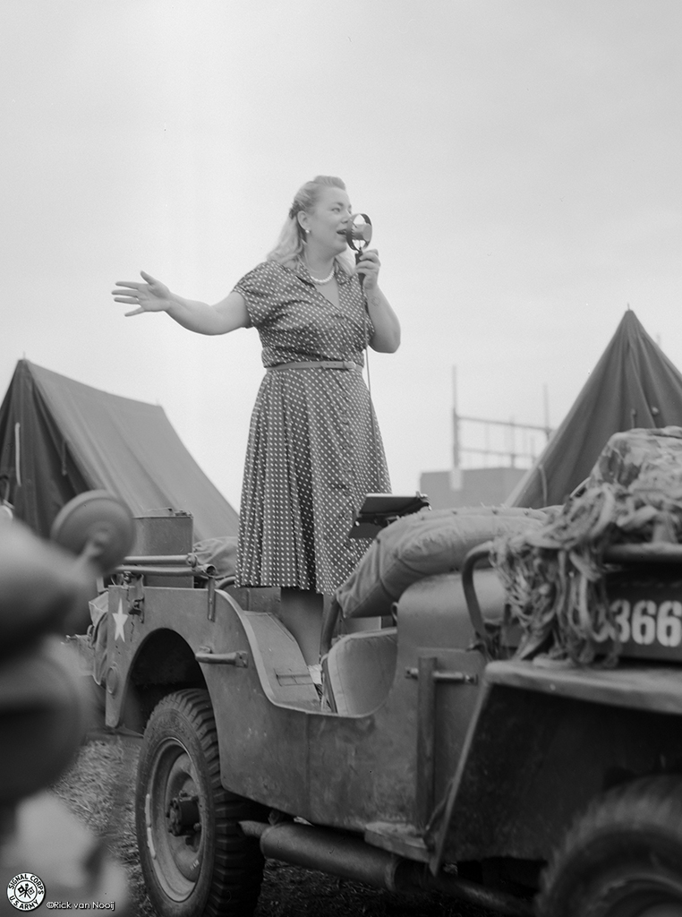 Graflex "Anniversary" Speed Graphic, 127mm f/4.7 Ektar, Fomapan 100
