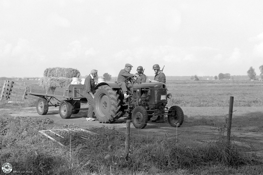 Speed Graphic, Fomapan 100
