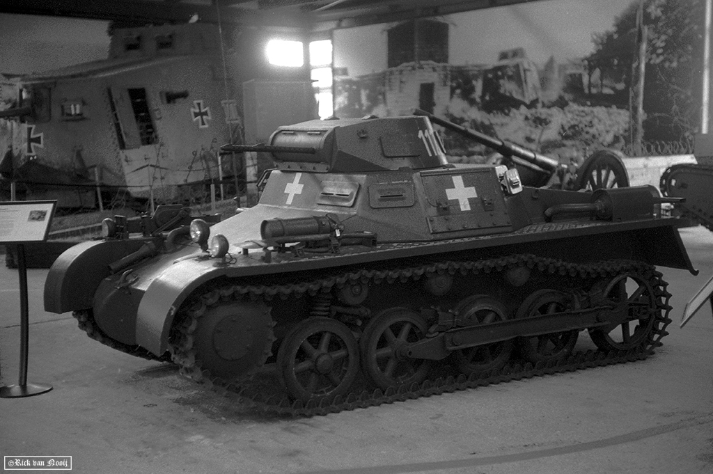 Panzermuseum, Leica IIIc, CZJ 50/1.5 Sonnar Y2 filter, Fomapan 200

