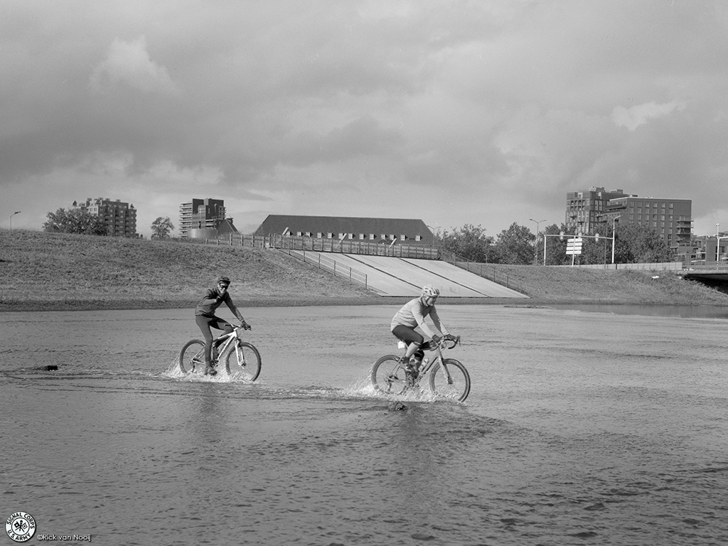 Graflex Speed Graphic, Ilford HP5+
