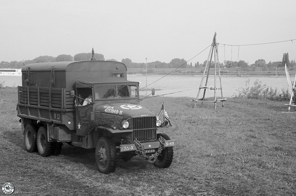 Leica If - CZJ 50/1.5 Sonnar - Rollei Retro 80s
