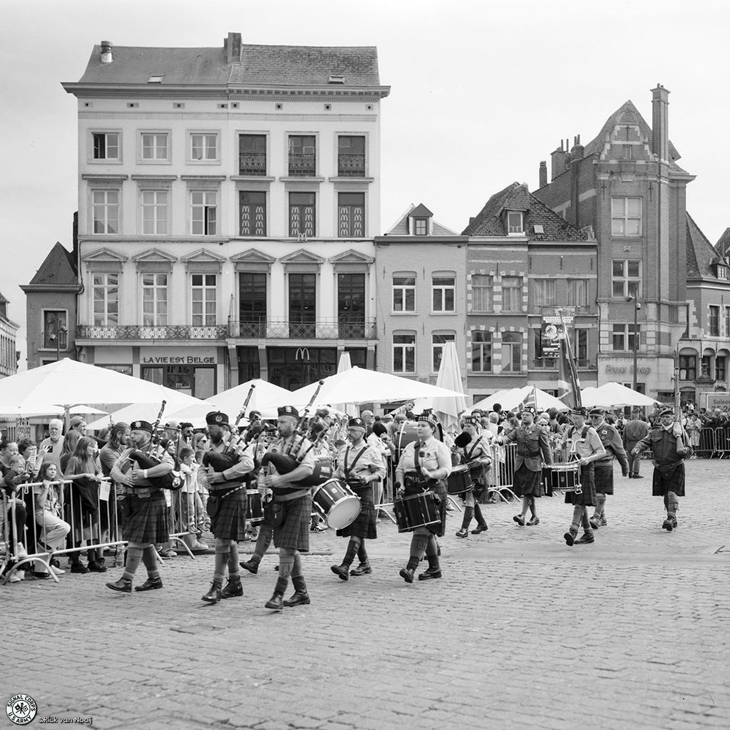 Graflex "Anniversary" Speed Graphic, 127mm f/4.7 Ektar, Fomapan 100
