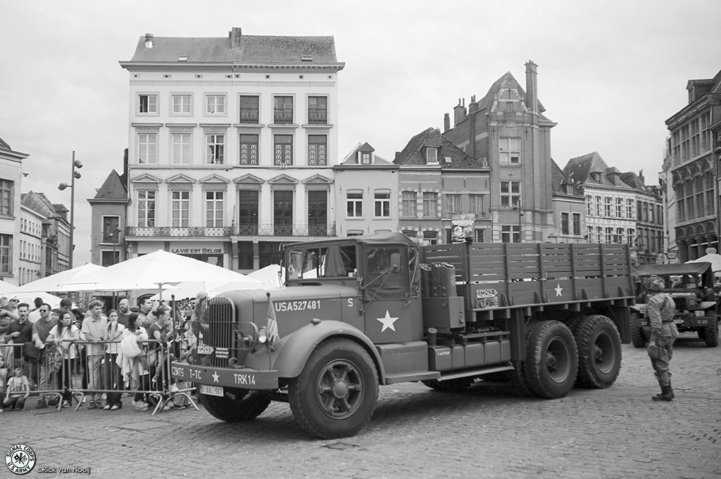 Leica IIIc, 35mm f/3.5 Elmar, Rollei Retro 80s
