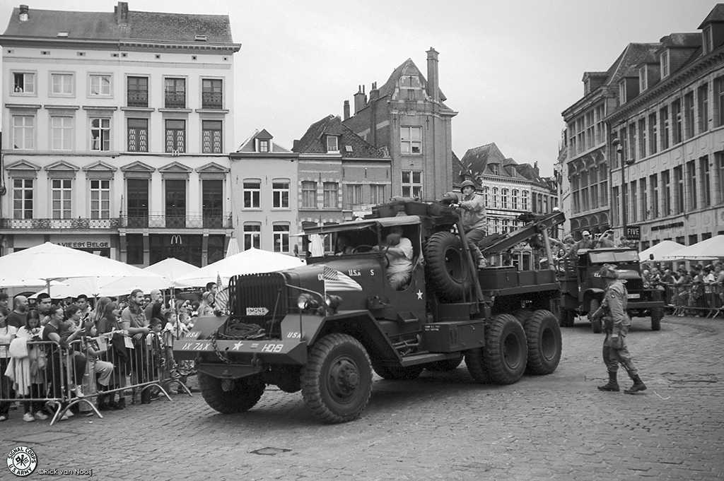 Leica IIIc, 35mm f/3.5 Elmar, Rollei Retro 80s
